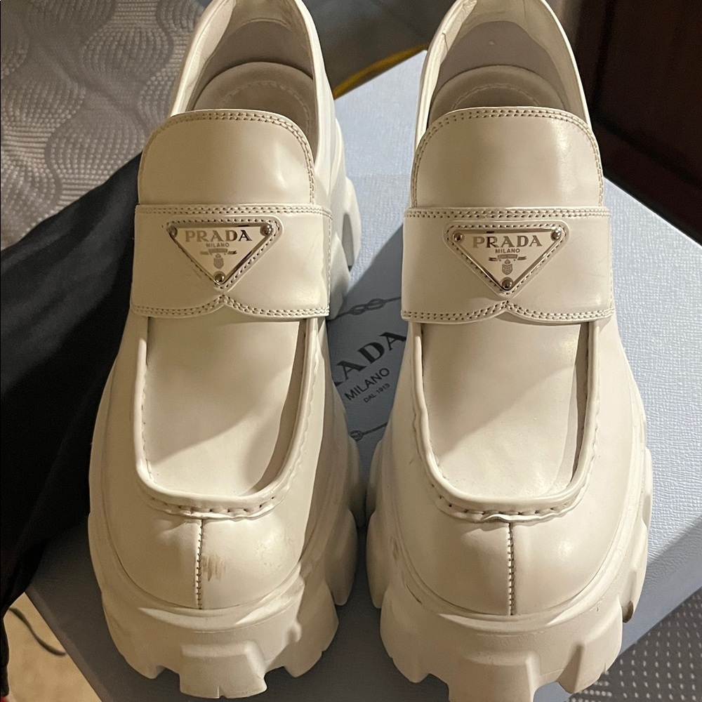 Prada Women's white  Loafers